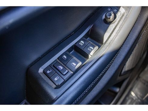 Used 2024 Jeep Grand Cherokee L Limited AWD/4WD image 38