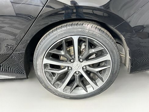 Used 2024 Honda Civic Touring image 11