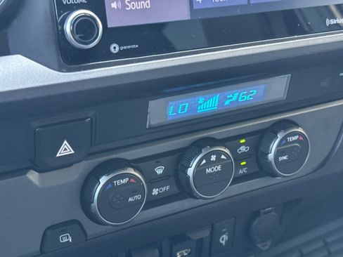 Used 2021 Toyota Tacoma TRD Sport w/ Technology Package image 25