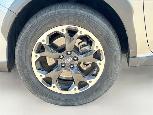 Used 2023 Subaru Crosstrek 2.0i Premium image 29