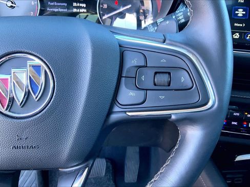 Used 2023 Buick Envision Avenir image 25