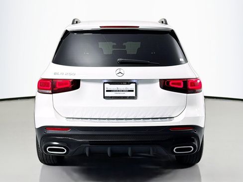 Certified 2023 Mercedes-Benz GLB 250 image 4