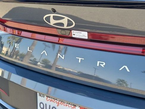 Certified 2025 Hyundai Elantra SEL FWD image 28