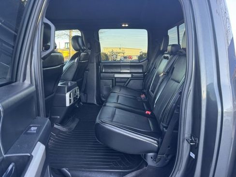 Used 2018 Ford F150 Lariat w/ Equipment Group 502A Luxury image 13