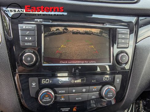 Used 2019 Nissan Rogue Sport SV w/ All-Weather Package AWD/4WD image 18