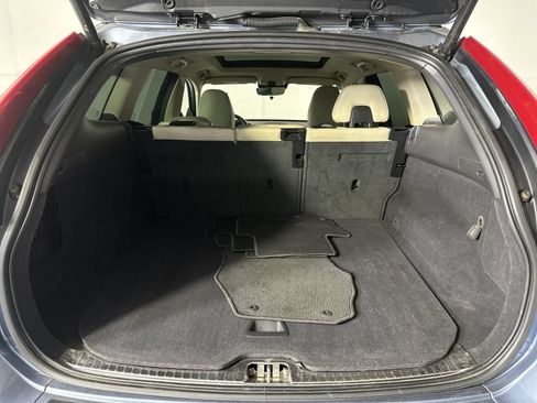 Used 2017 Volvo XC60 T6 Dynamic w/ Advanced Package AWD/4WD image 25