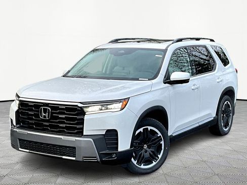 New 2026 Honda Pilot Touring image 1