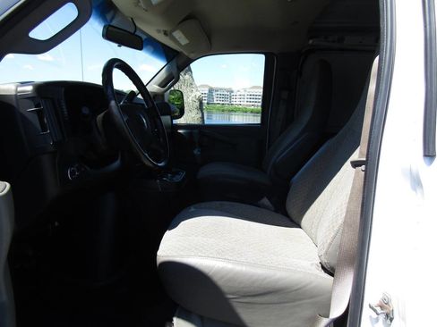 Used 2021 Chevrolet Express 2500 w/ Driver Convenience Package RWD image 10