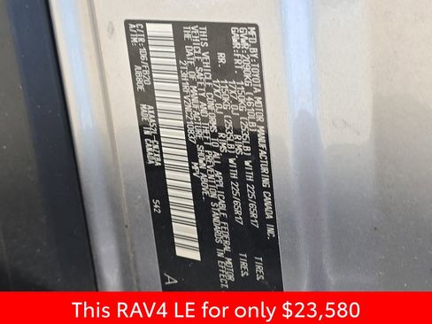 Used 2022 Toyota RAV4 LE image 39