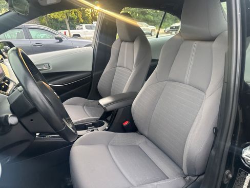 Used 2023 Toyota Corolla SE FWD image 12