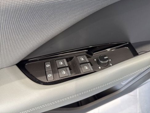 New 2026 Audi Q3 quattro 2.0T AWD/4WD image 36