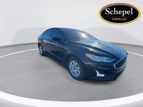 Used 2020 Ford Fusion S image 2