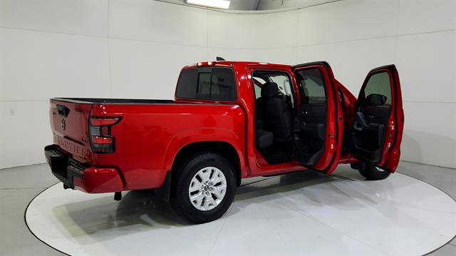 Used 2022 Nissan Frontier SV RWD image 32