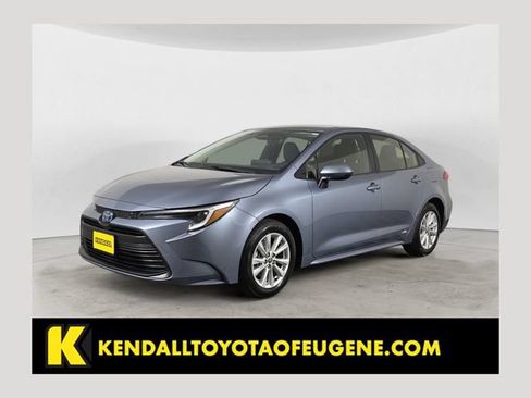 Certified 2025 Toyota Corolla LE w/ LE Premium Package AWD/4WD image 1