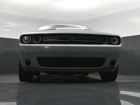 Used 2022 Dodge Challenger SXT RWD image 44