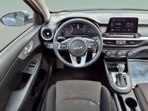 Used 2023 Kia Forte LXS FWD image 9