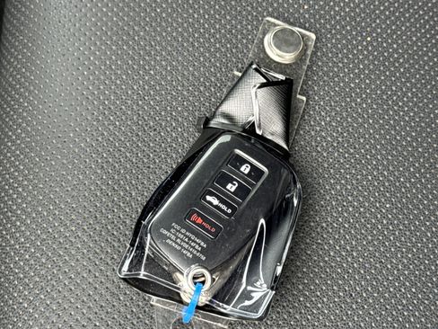 Used 2020 Lexus IS 300 image 34