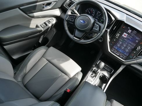 Used 2023 Subaru Ascent Onyx Edition AWD/4WD image 9