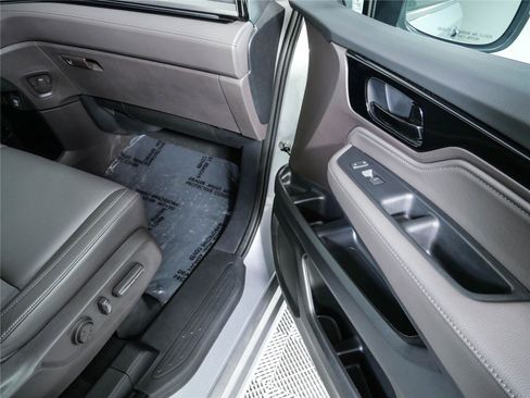 Used 2024 Honda Odyssey Touring image 26