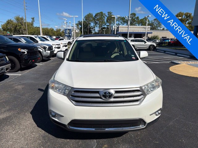Used 2011 Toyota Highlander SE w/ Tow Pkg FWD image 13
