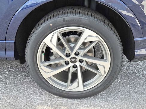 New 2025 Audi Q3 2.0T Premium image 12