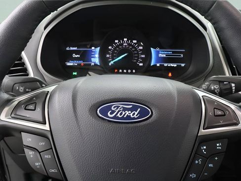 Used 2024 Ford Edge SEL w/ Convenience Package AWD/4WD image 14