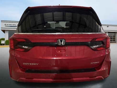 Used 2025 Honda Odyssey Sport-L image 4