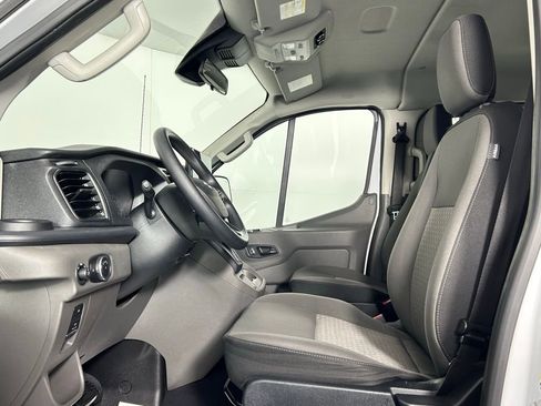 Used 2023 Ford Transit 350 XLT image 28