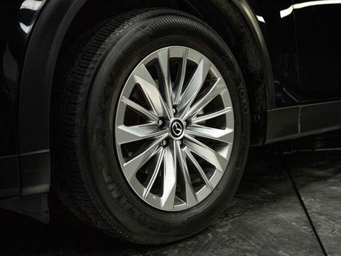 Used 2024 MAZDA CX-90 3.3 Turbo w/ Preferred Plus image 3