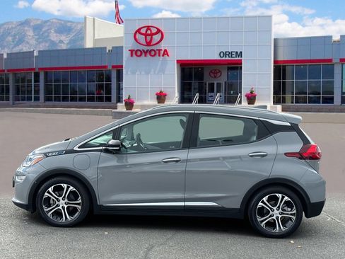 Used 2020 Chevrolet Bolt Premier w/ Infotainment Package image 3