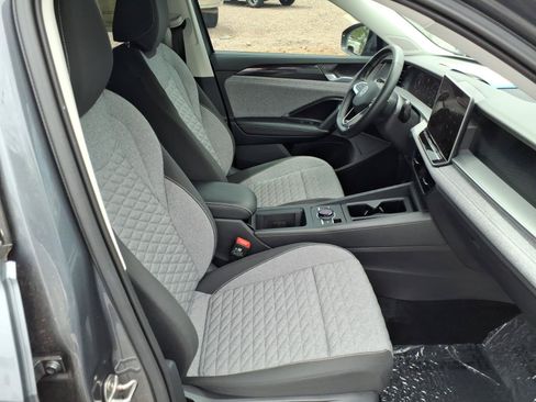 Certified 2026 Volkswagen Tiguan S FWD image 10
