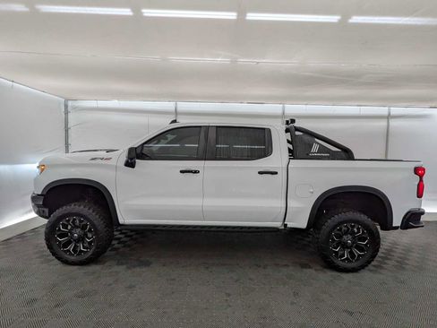 Used 2023 Chevrolet Silverado 1500 ZR2 image 3