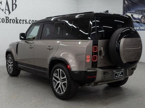 Used 2023 Land Rover Defender 110 X-Dynamic SE AWD/4WD image 36
