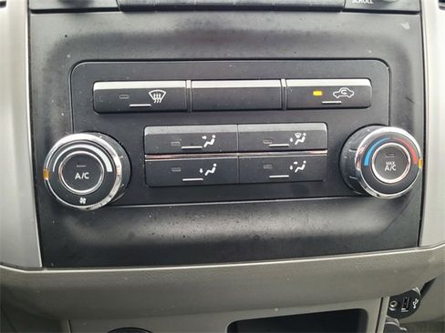 Used 2017 Nissan Frontier SV image 23