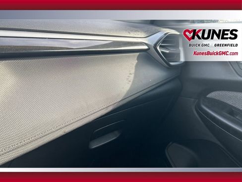 Used 2025 Chevrolet TrailBlazer LT image 29