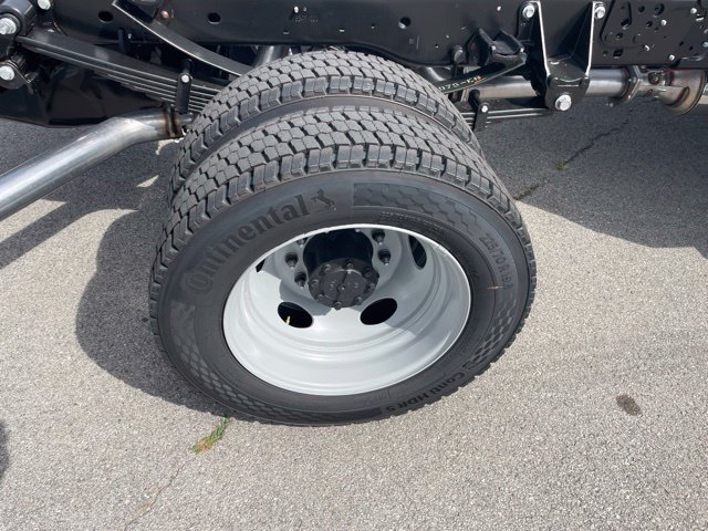 New 2027 Ford F550 4x4 Supercab Super Duty image 19