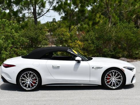 Used 2024 Mercedes-Benz SL 55 AMG 4MATIC image 51