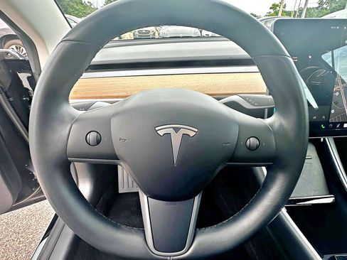 Used 2018 Tesla Model 3 Performance AWD/4WD image 23