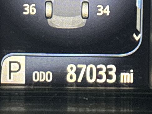 Used 2017 Toyota Camry SE image 22