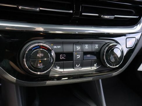 New 2026 Buick Envista Sport Touring w/ Convenience I Package FWD image 32