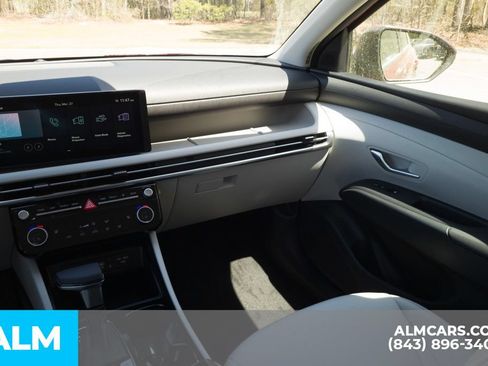 Used 2025 Hyundai Tucson SEL FWD image 17