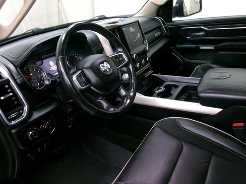 Used 2019 RAM 1500 Laramie AWD/4WD image 19