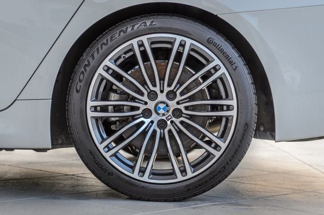 Used 2019 BMW 540i w/ M Sport Package RWD image 14