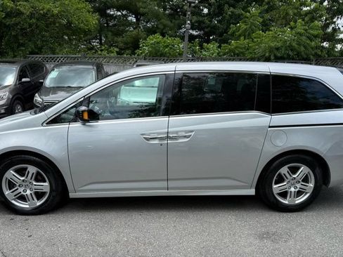 Used 2012 Honda Odyssey Touring image 4