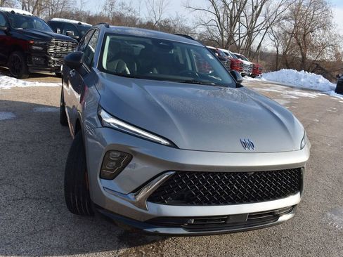 Used 2025 Buick Envision Sport Touring image 10