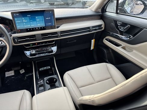 New 2026 Lincoln Corsair Grand Touring AWD/4WD image 31