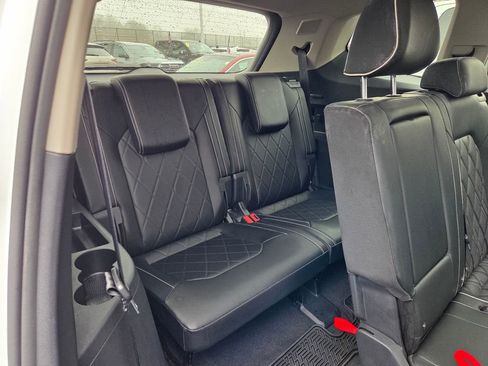 Used 2024 Volkswagen Atlas SEL Premium R-Line image 37