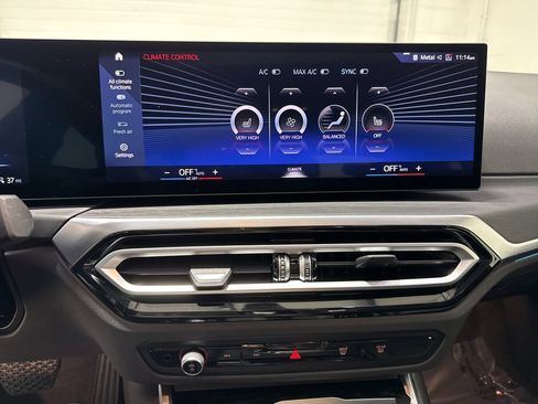 Used 2023 BMW i4 eDrive40 w/ Premium Package image 27