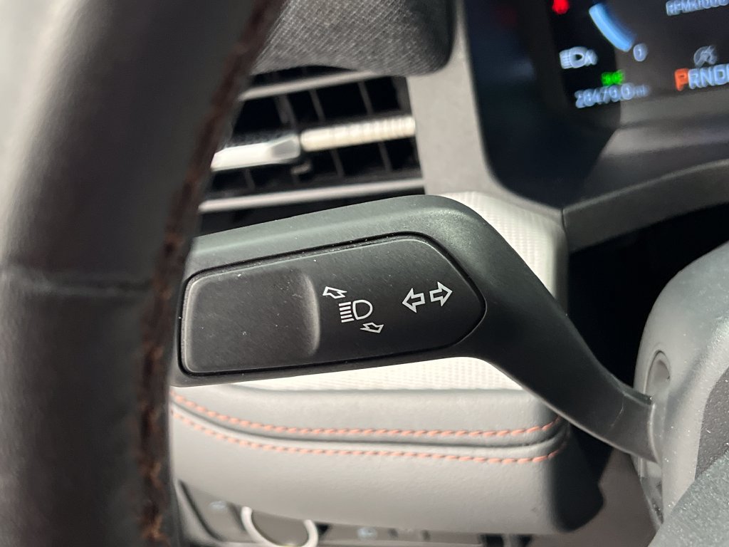 Used 2025 Ford Explorer Active AWD/4WD image 59