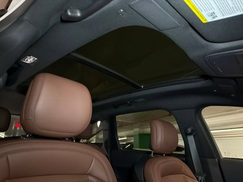 New 2026 Lincoln Nautilus Reserve AWD/4WD image 12